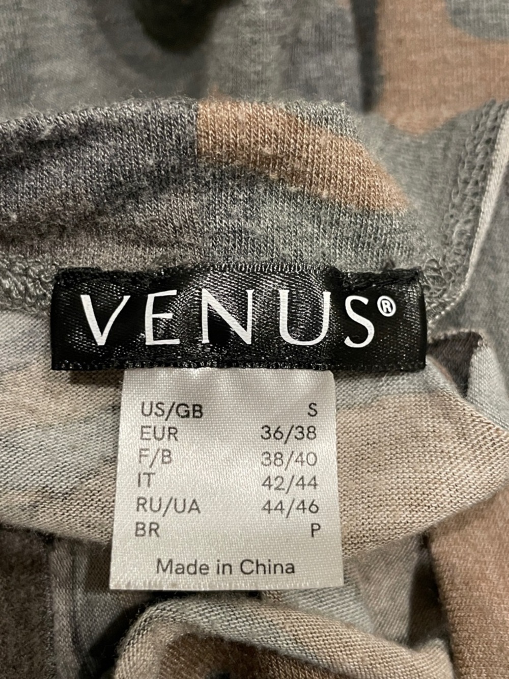 VENUS Gray and Taupe Camouflage Cold-Shoulder Top - Picture 2 of 2